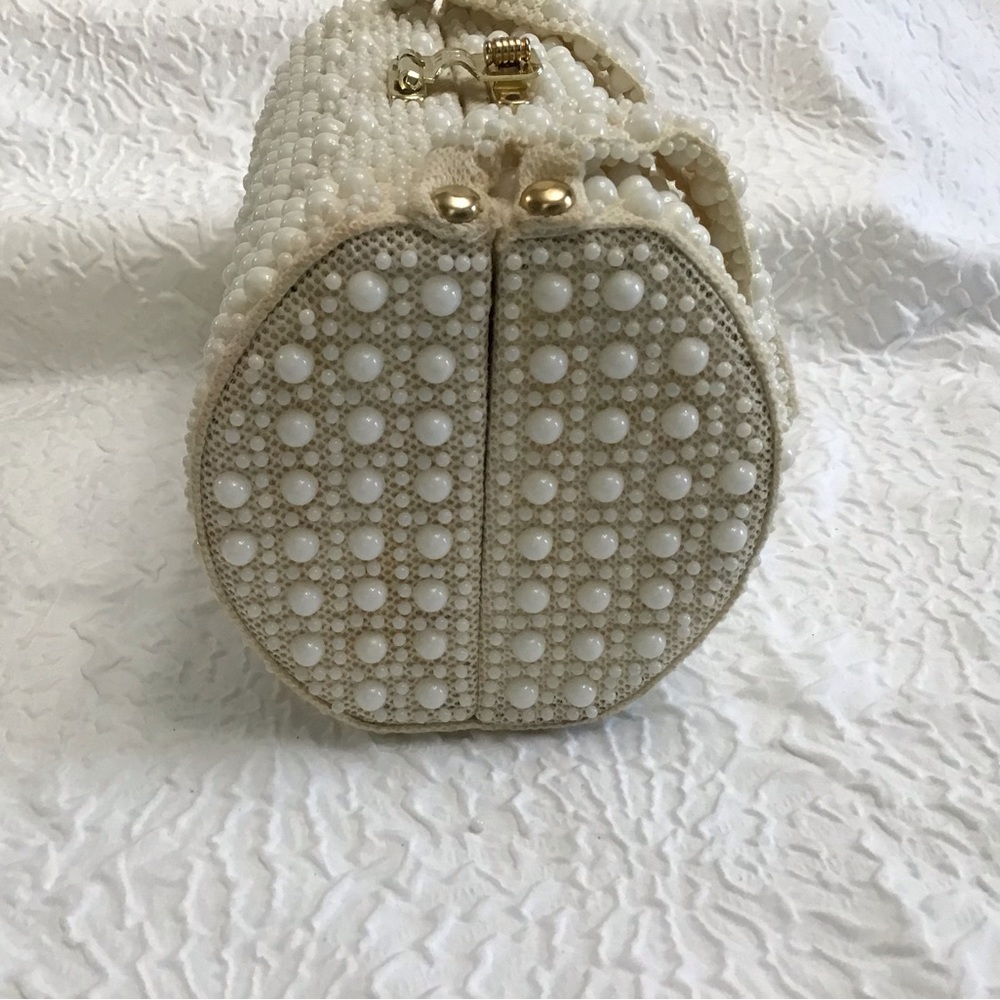 Vintage 1960’s Beaded Barrel Handbag - Picture 7 of 14